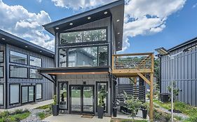 3120 Godby Rd